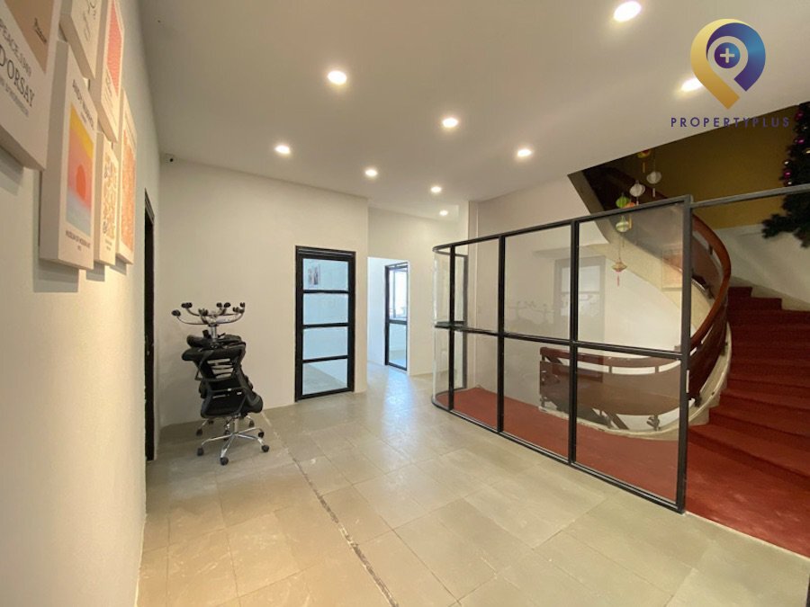 Work Labs Ba Huyen Thanh Quan